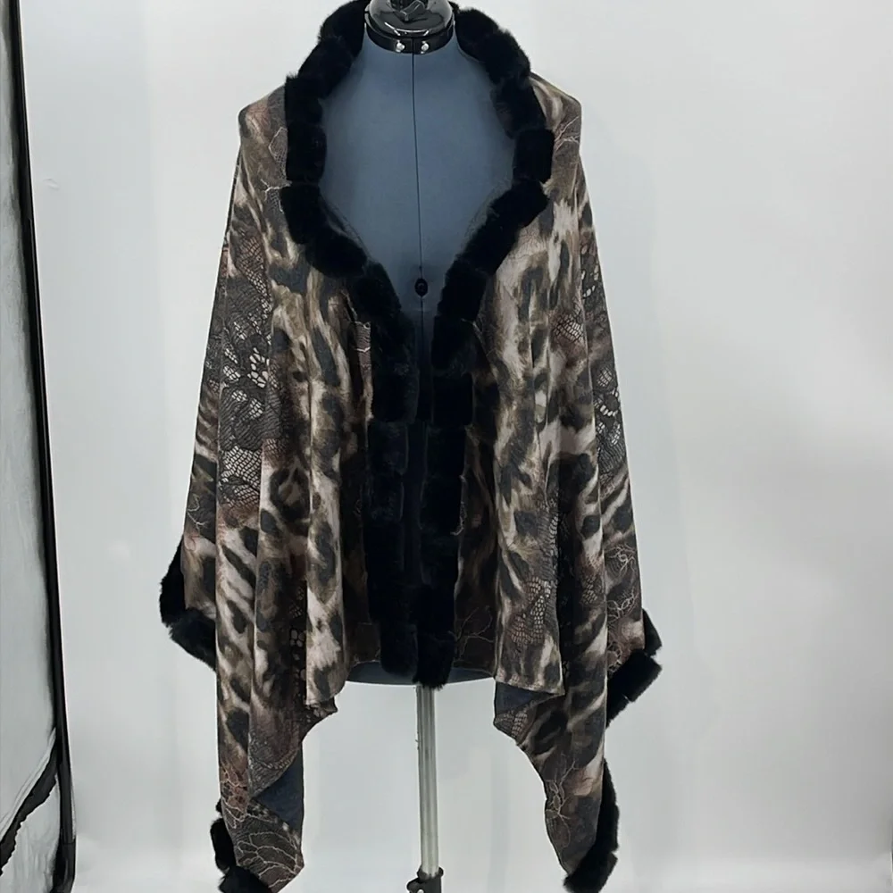 CHICOS NOSZ FUR TRIMMED LEO LACE WRAP. 27”X 70”